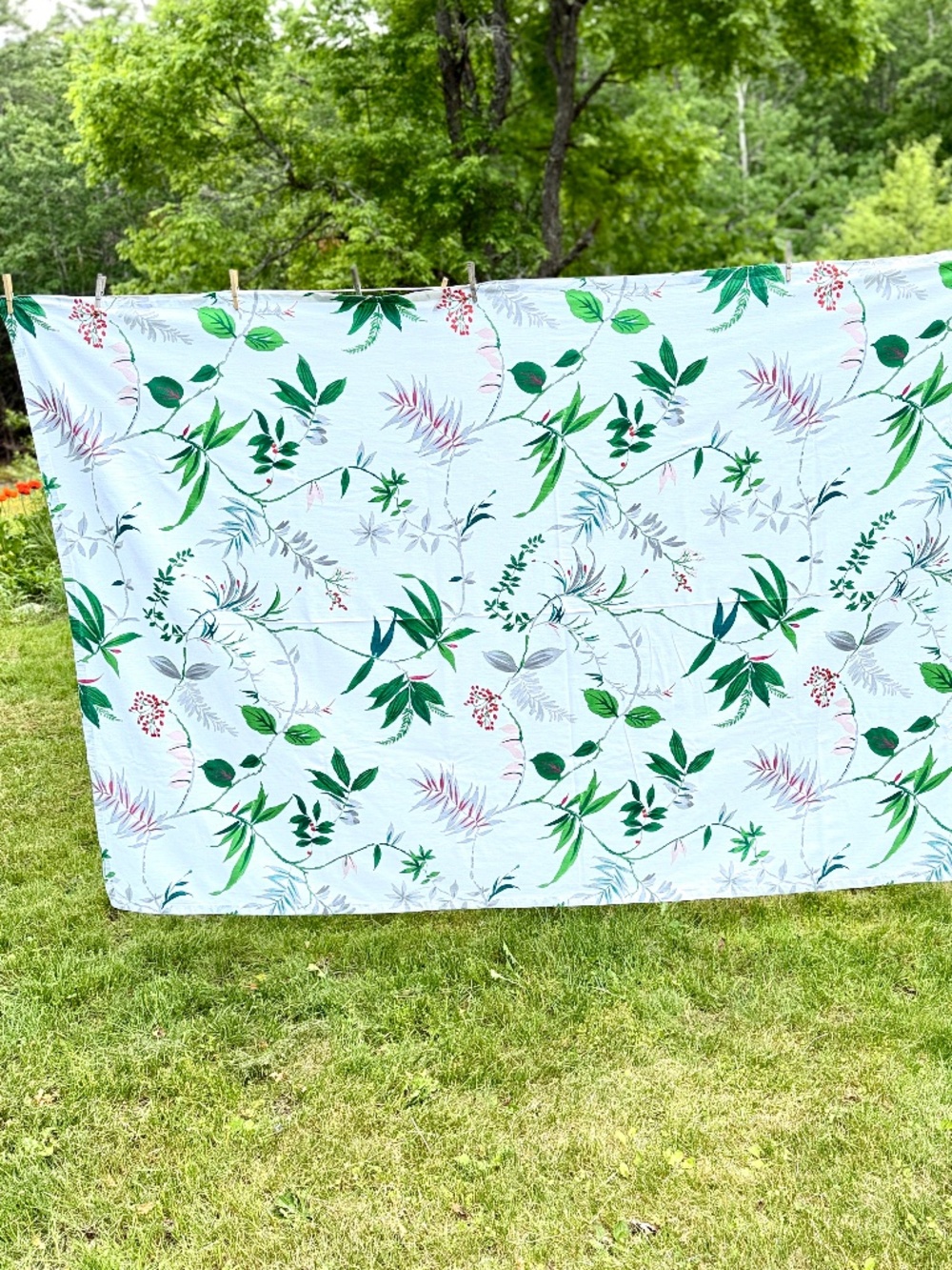 Kate Spade NY Cotton Floral Tablecloth 98 X 56 inches